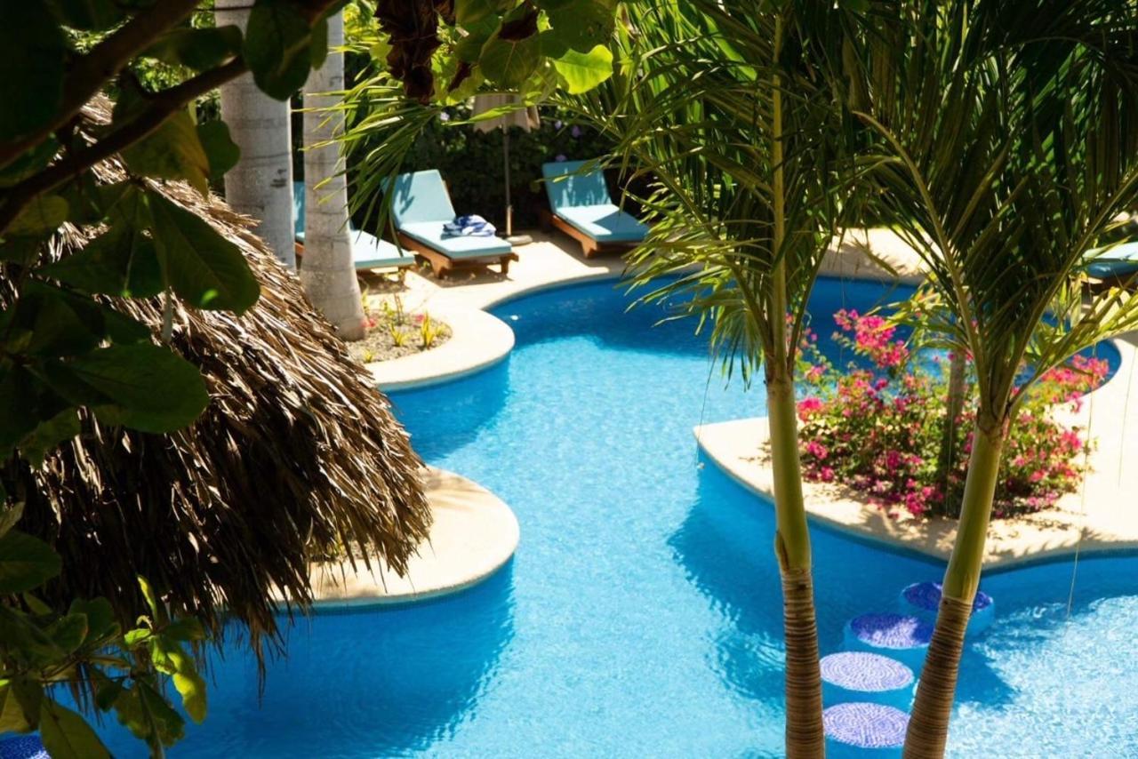 Hotel Bajito Bay 特隆戈内斯 外观 照片